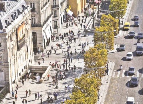 Champs-Elysees