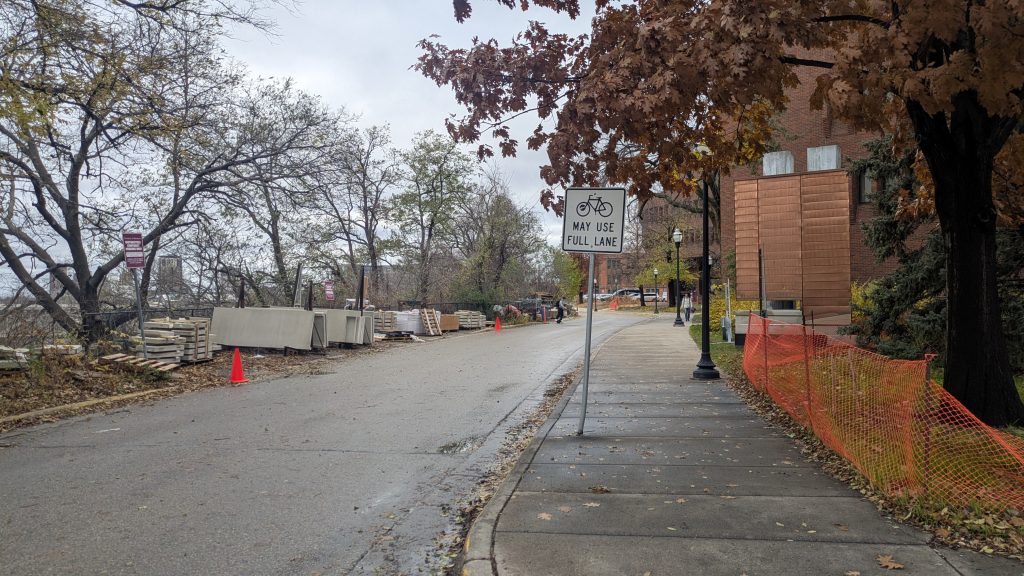 Bike friendly signage north of Arlington Street