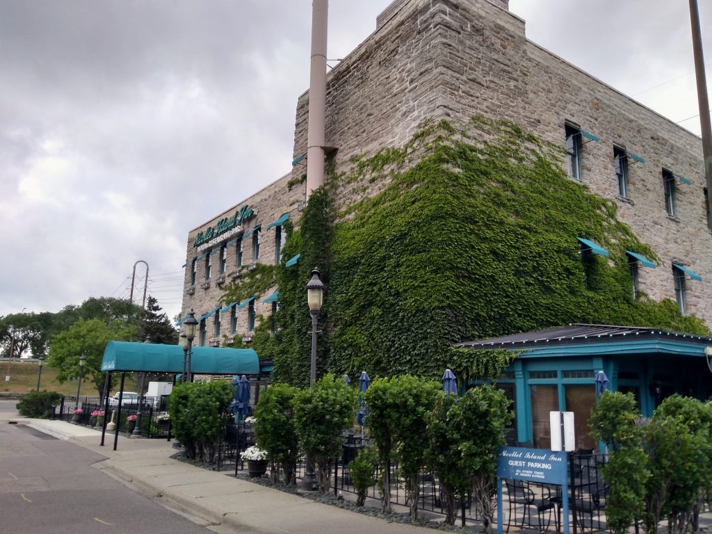 stone flatroof building