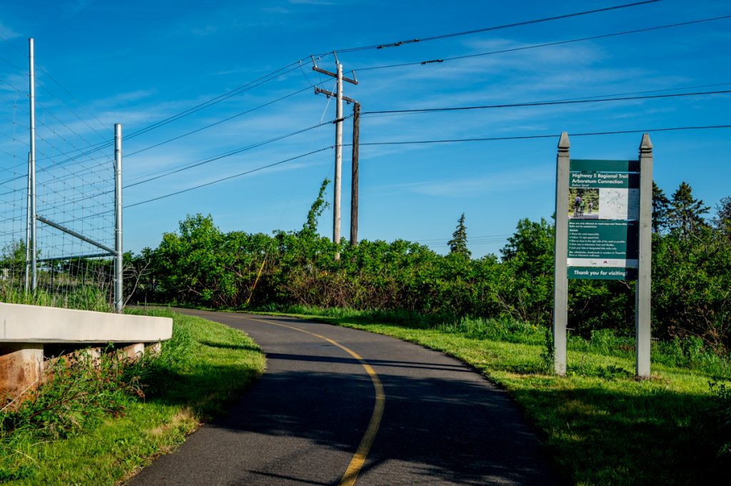 Regional Trail to the Minnesota Landscape Arboretum